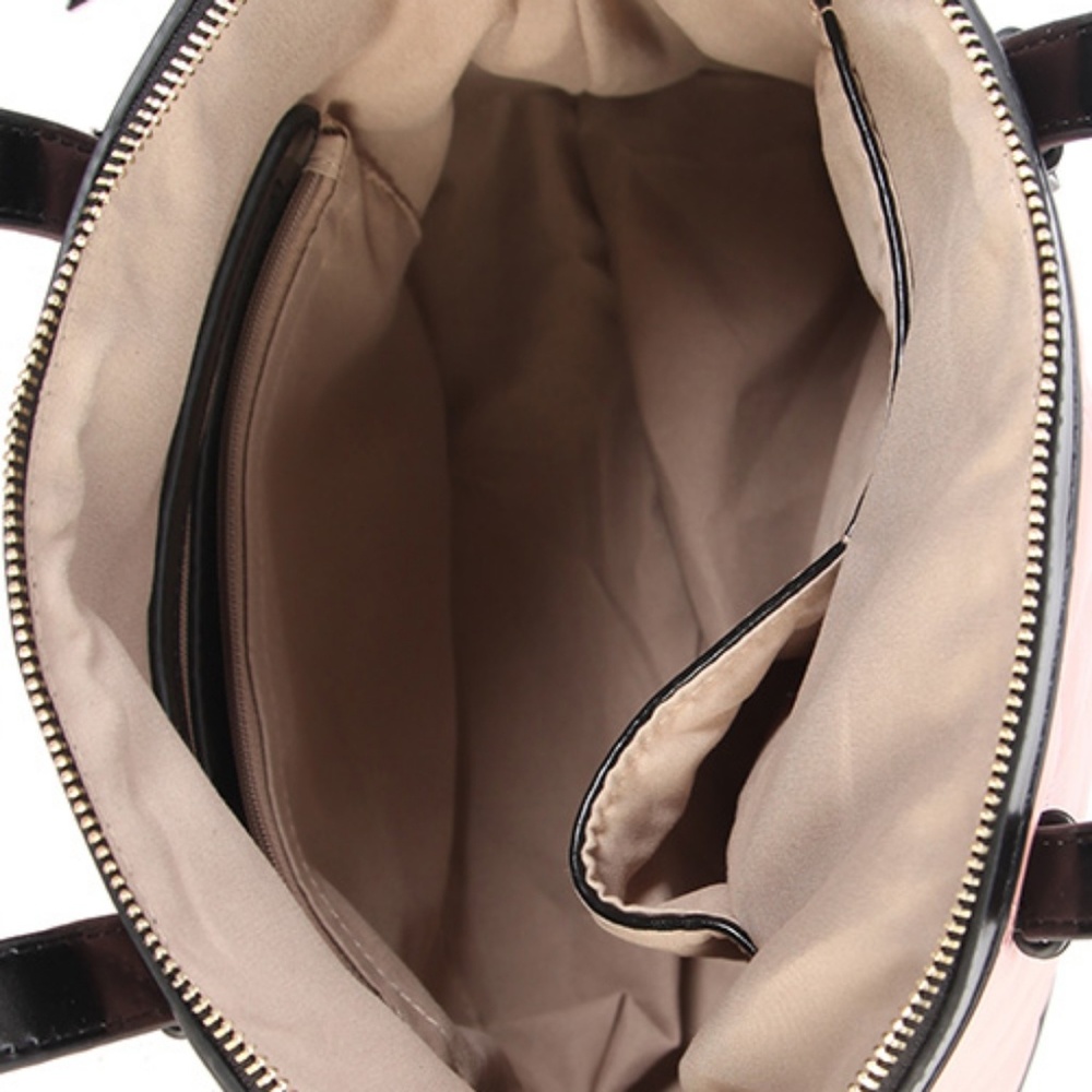 🆕️Black Quilted Fashion Tote Handbag - Picture 2 of 2